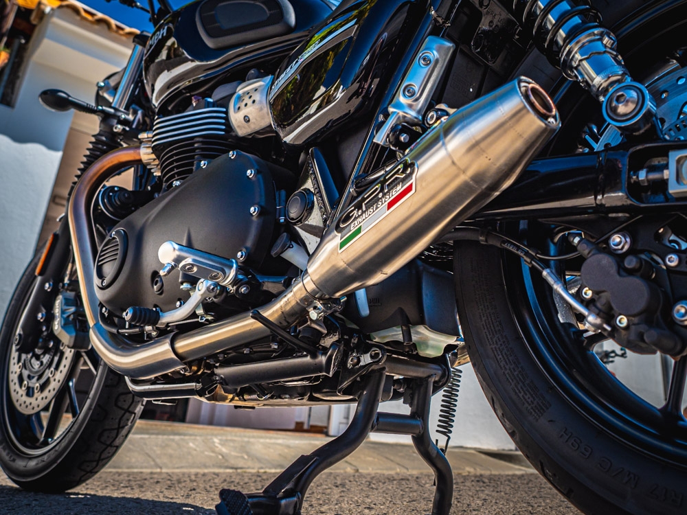 GPR exhaust compatible with  Triumph Street Twin 900 2015-2019, Deeptone Inox, Dual Homologated legal slip-on exhaust including removable db killers and link pipes 